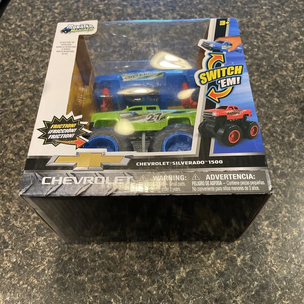 Chevrolet Silverado 1500 Friction Powered‎ Interchangeable Bodies Green/Blue